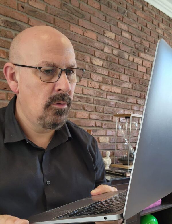 Terapia Psicológica Online con Cristóbal Schilling